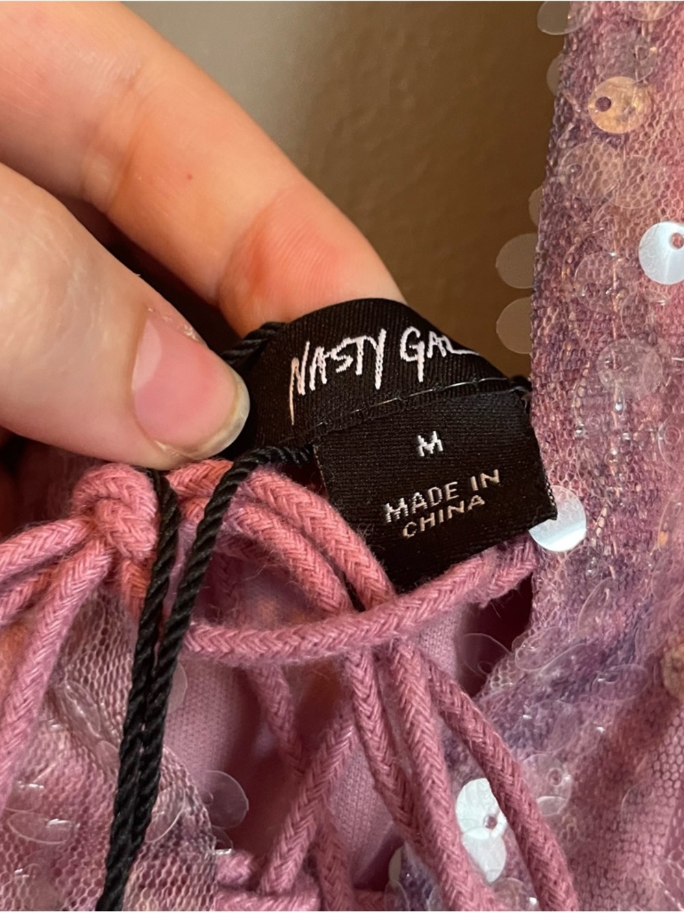 NWT Nasty Gal Sz Medium Women’s Pink Sequin Tie Front Blouse Halter Top Ret $56! - Picture 4 of 10